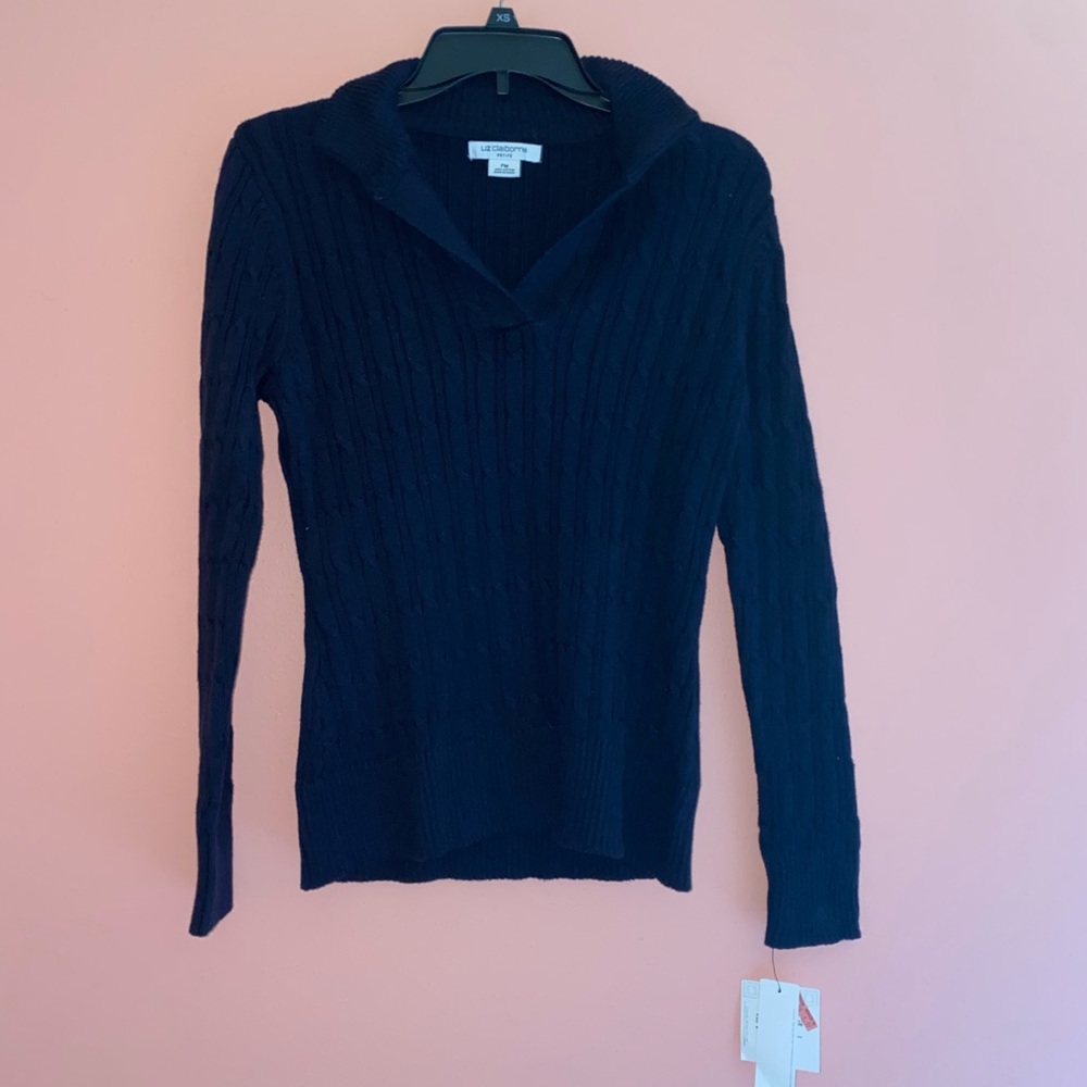 BLACK SWEATER